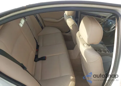 2005 BMW 325I из США, поврежденный, VIN WBAEV334X5KW20032